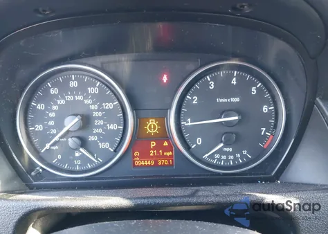 2015 BMW X1 xDrive28I z USA, uszkodzony, nr VIN WBAVL1C56FVY38035